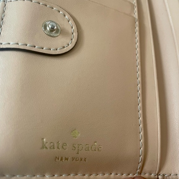 Kate Spade gold leather wallet. - Picture 3 of 8